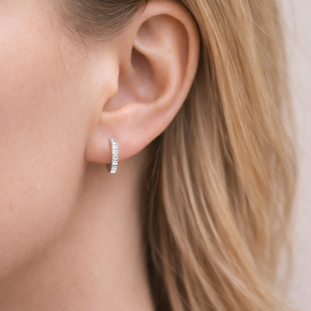 Boucles d'oreilles minis anneaux pavés