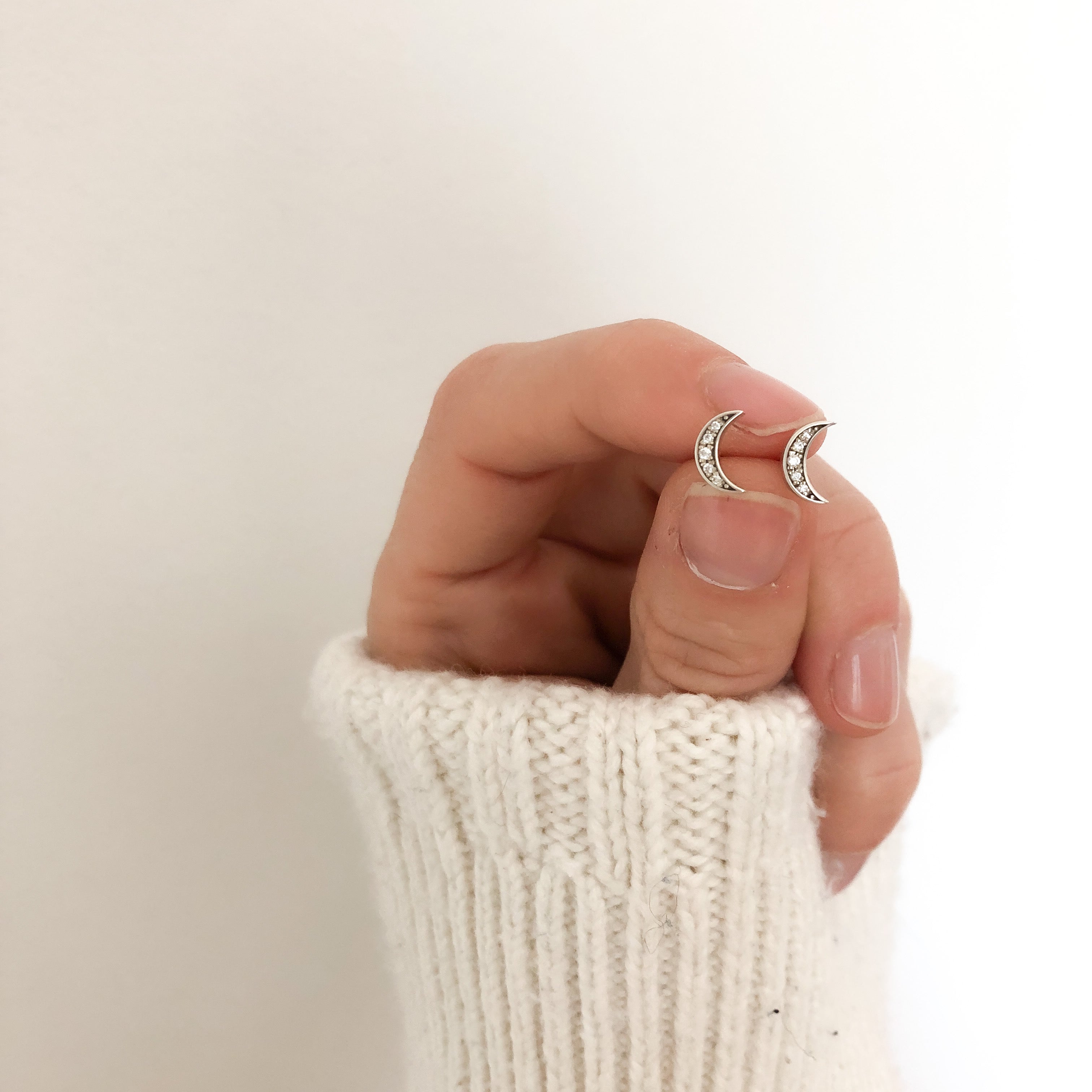 Boucles d'oreilles Lune pavée